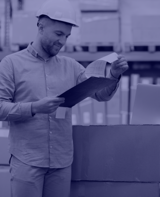 medium-shot-man-holding-clipboard